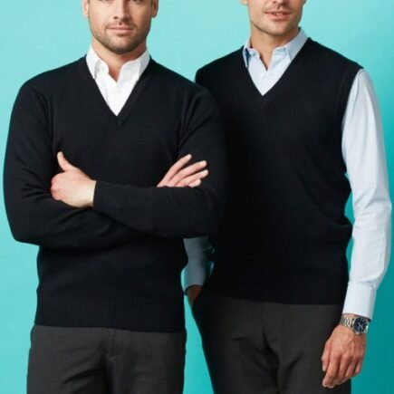 Uniforme de oficina con sweater